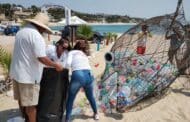 Instala Zofemat 9 contenedores para depósito de botellas plásticas; a fin de evitar que más basura llegue a los mares y océanos
