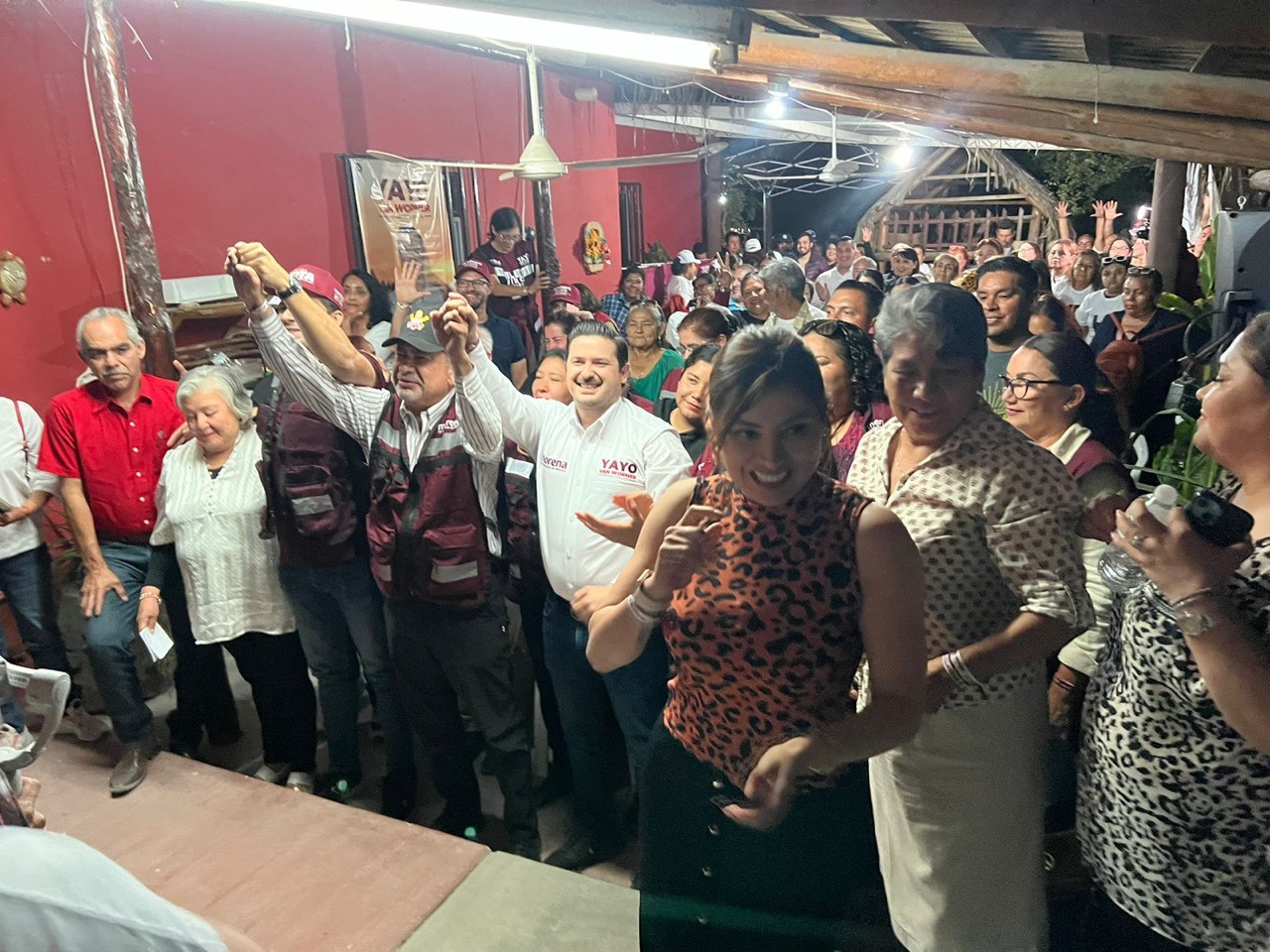 YAYO VANWORMER RECIBE A CANDIDATOS EN EL SEXTO DISTRITO