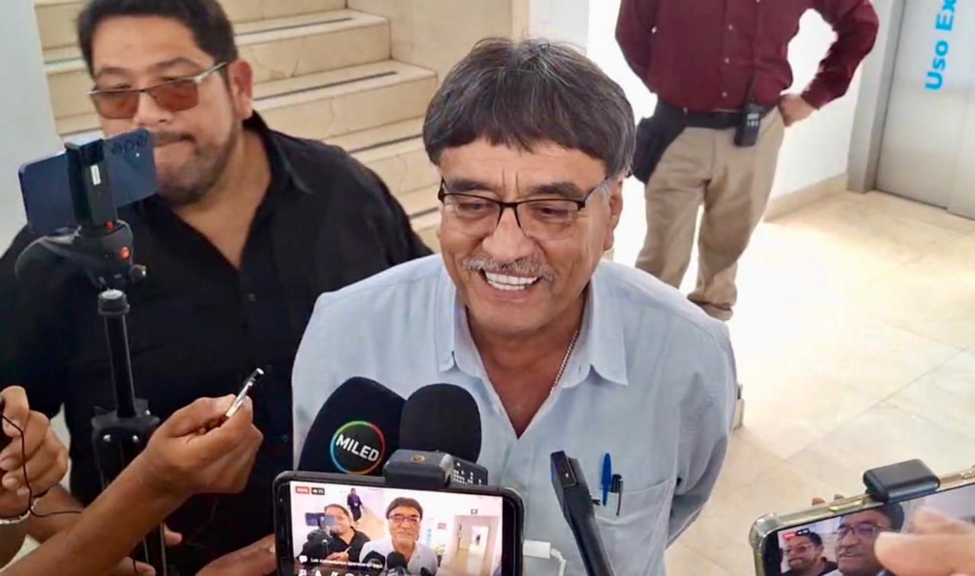 Aborda Oscar Leggs Castro tema de movilidad con el Gobernador Víctor Castro Cosío, sobre el tramo carretero San José del Cabo-Cabo San Lucas