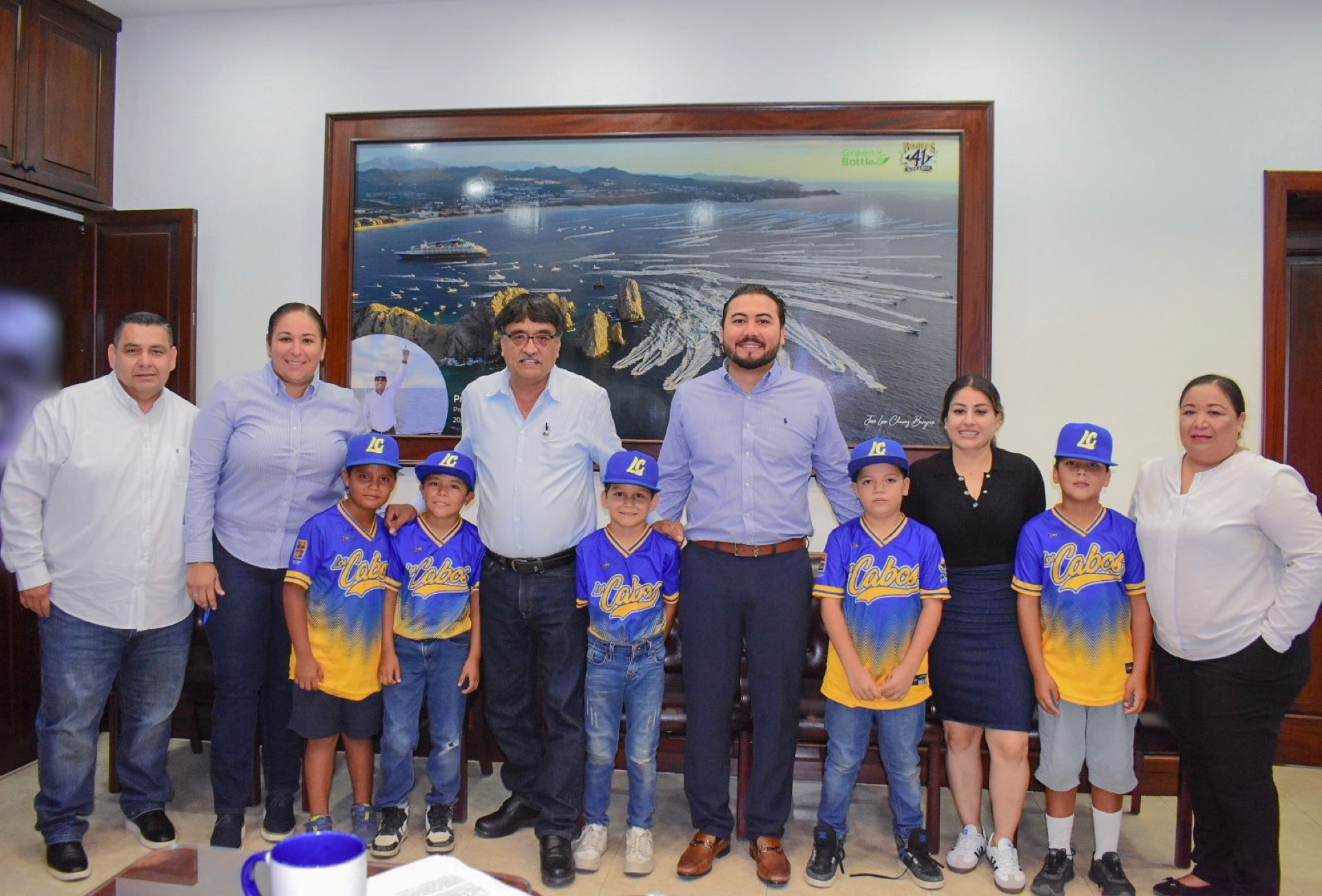 Apoyará Gobierno de Los Cabos con transportación aérea a 5 niños que pertenecen a la selección de béisbol municipal; representarán a BCS en torneo nacional en San Luis Potosí 2024