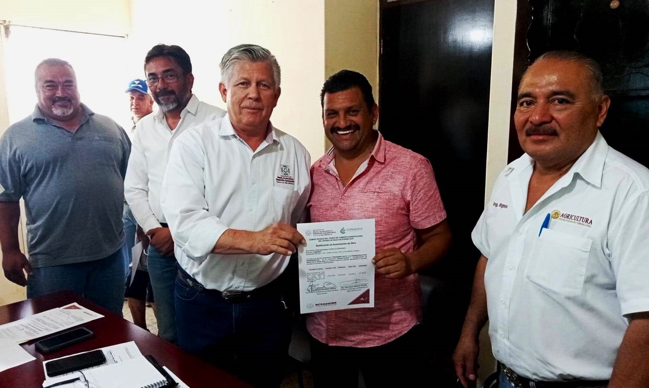 ENTREGAN NOTIFICACIONES DE APOYO A PRODUCTORES DEL VALLE DE SANTO DOMINGO