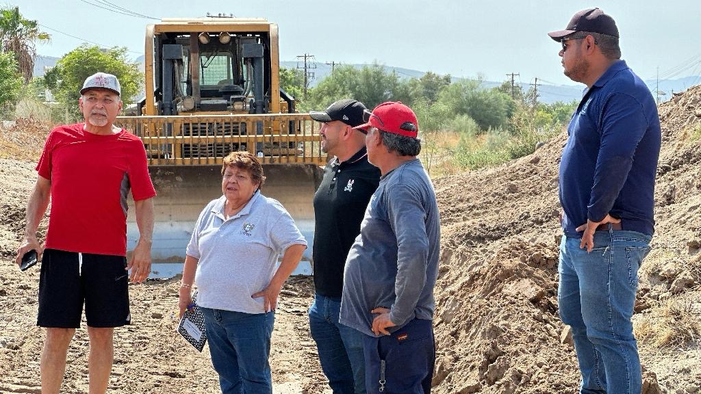 Realiza Servicios Públicos trabajos de encause y desazolve en el arroyo Juan de Dios Angulo