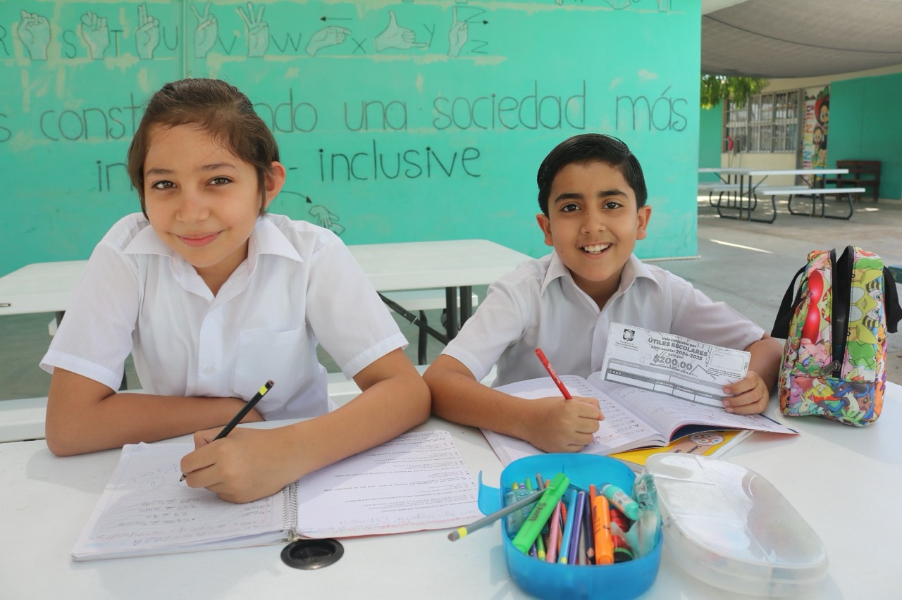 ENTREGA SEP VALES ADICIONALES PARA ÚTILES Y UNIFORMES ESCOLARES