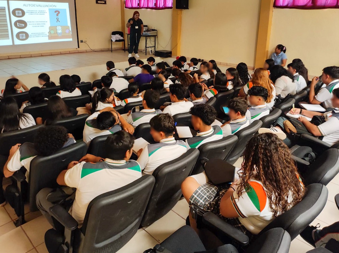 IMPARTE CECYTE BCS TALLERES DE BIENESTAR EMOCIONAL A COMUNIDAD EDUCATIVA