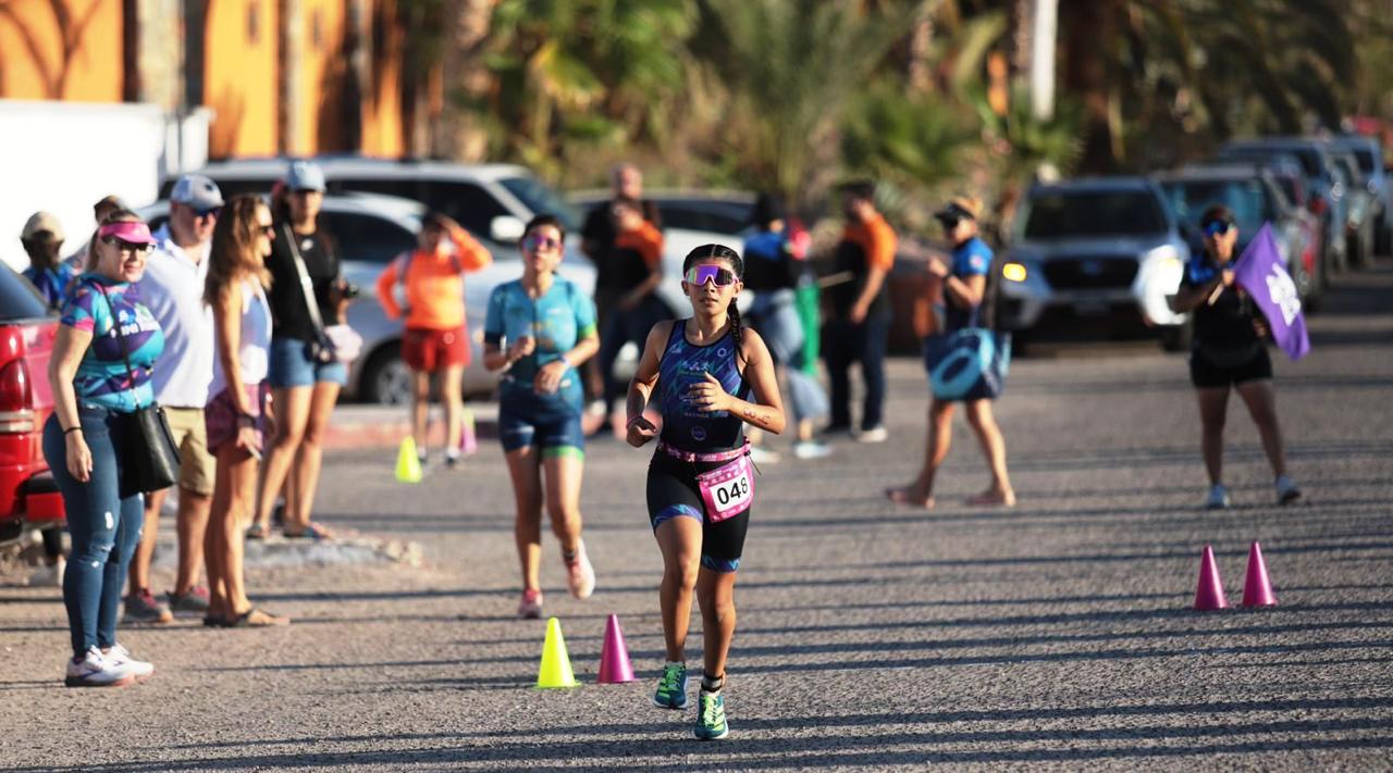 Compiten niñas y niños de Impulso en el Triatlón El Caimancito 2024