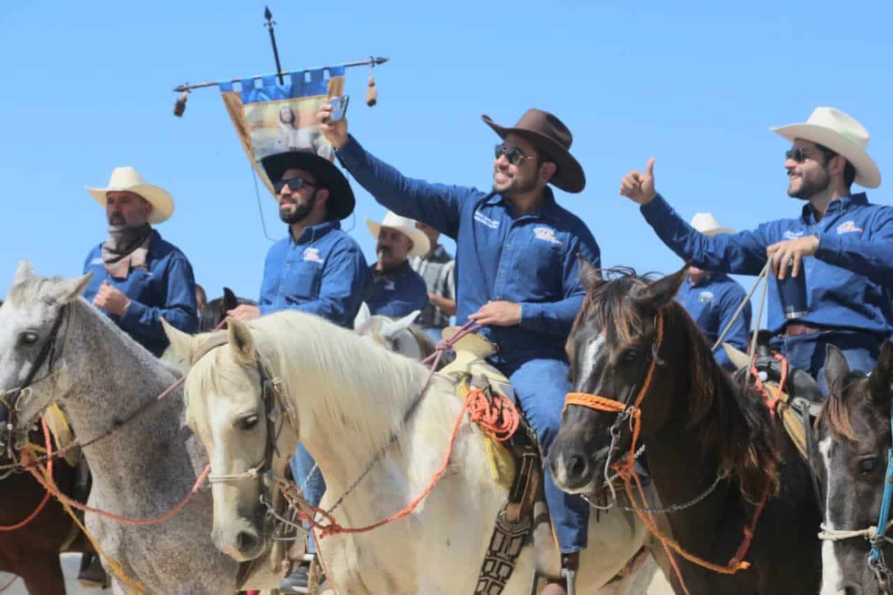 Celebran con éxito tradicional cabalgata en honor a San Lucas Evangelista