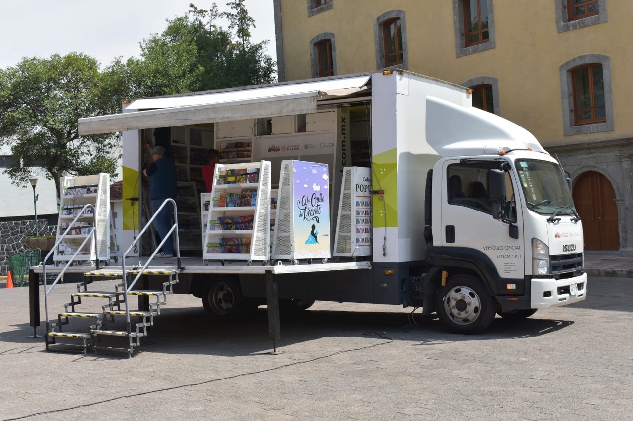 INICIA “LETRAS PENINSULARES”, RECORRIDO DEL LIBROBÚS EN BCS Y BC