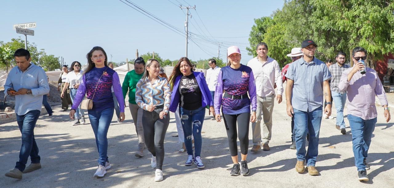 Supervisa Alcaldesa Milena Quiroga avances en la obra del parque de la colonia Ayuntamiento