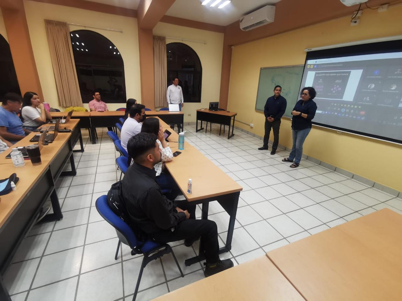 Clausuran en la UABCS curso De lo global a local: Postpandemia