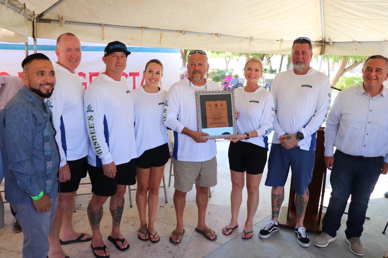 Reconocen en Cabo San Lucas a “Robert Bisbee” por sus aportaciones a la pesca deportiva