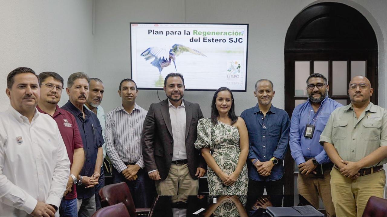 Toma protesta Christian Agúndez a integrantes del Consejo Asesor del Estero de San José del Cabo