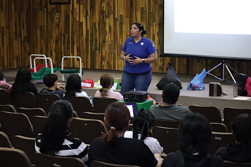 CAPACITAN A JÓVENES COMO PROMOTORES DE LA ESTRATEGIA DE SERVICIOS AMIGABLES