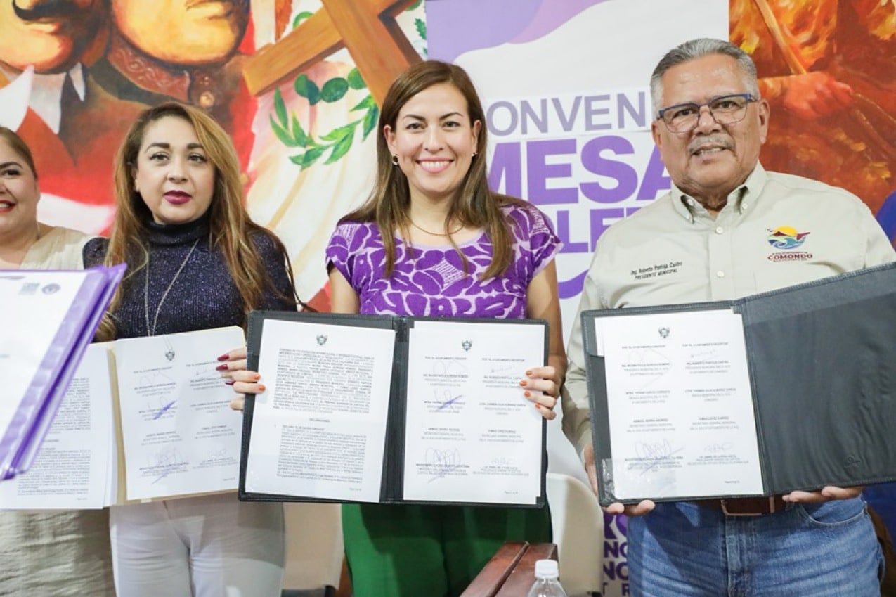 BURÓ POLÍTICO/ ¡MILENA Y LA MESA VIOLETA!