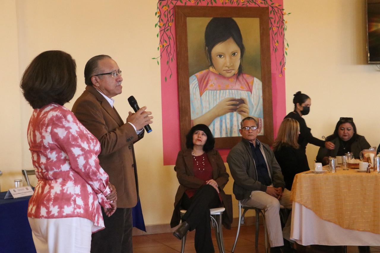 UABCS celebra a sus trabajadoras administrativasen su día