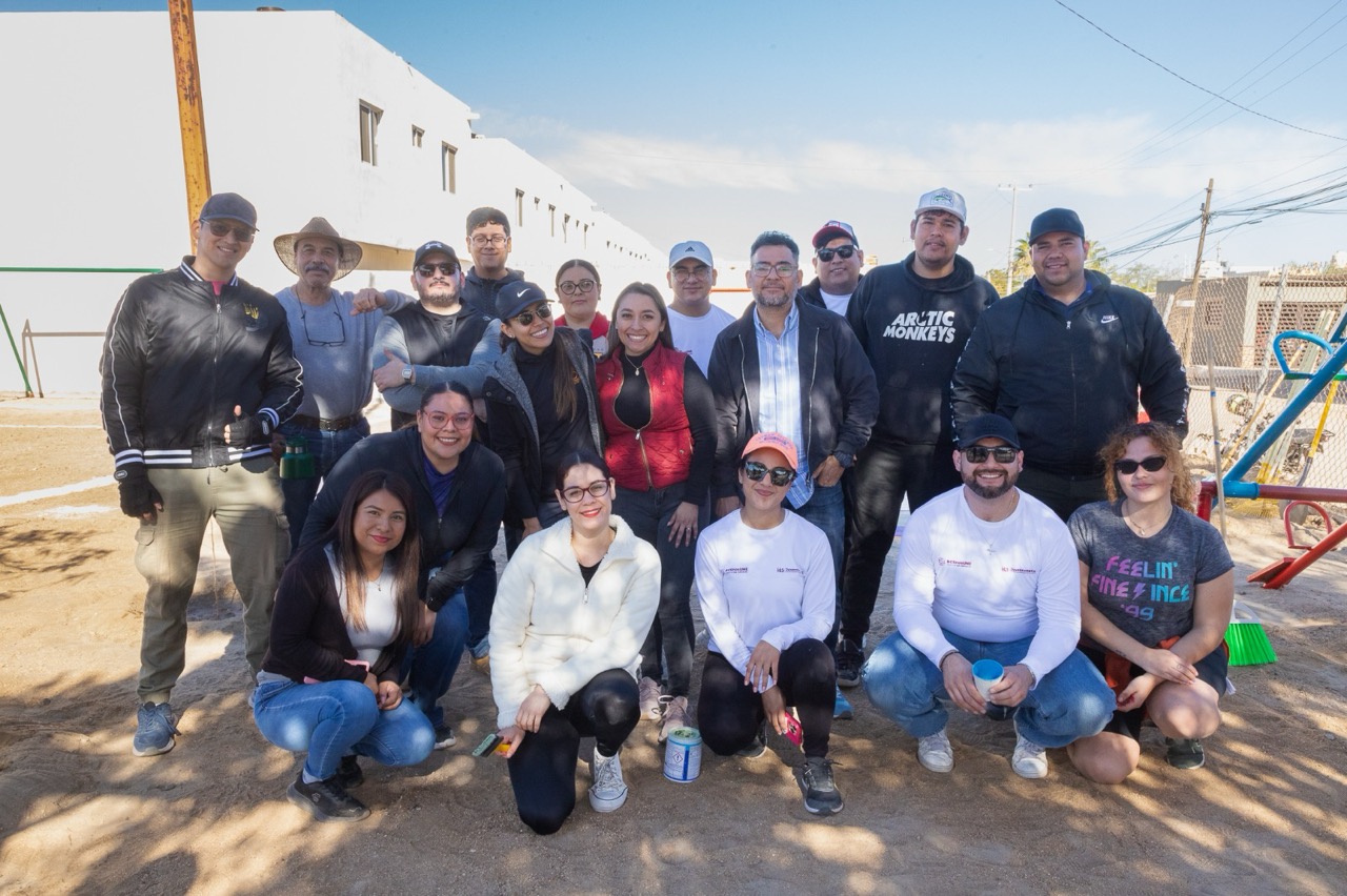 Se unen jóvenes de BCS a la primera Jornada Nacional de Rehabilitación de espacios públicos