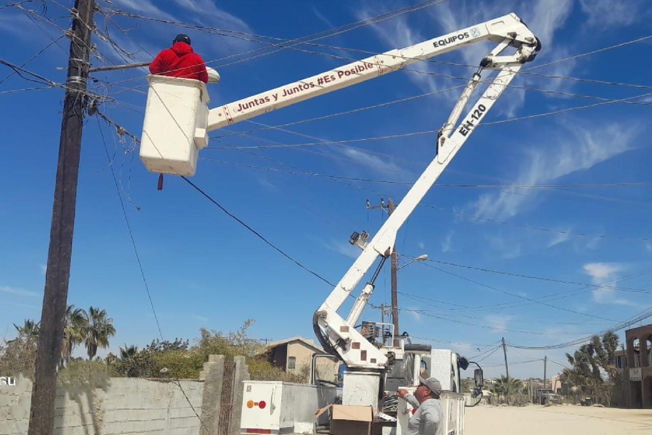 Más de 140 luminarias rehabilitadas en Todos Santos