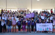 Marchan estudiantes de la delegación de Los Planes por Derechos de las Mujeres