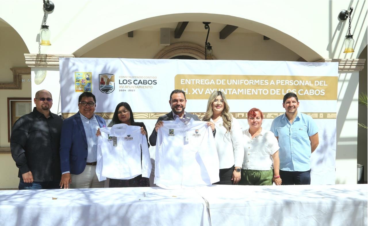 A finales de marzo, entregarán más uniformes nuevos a trabajadores del Ayuntamiento de Los Cabos