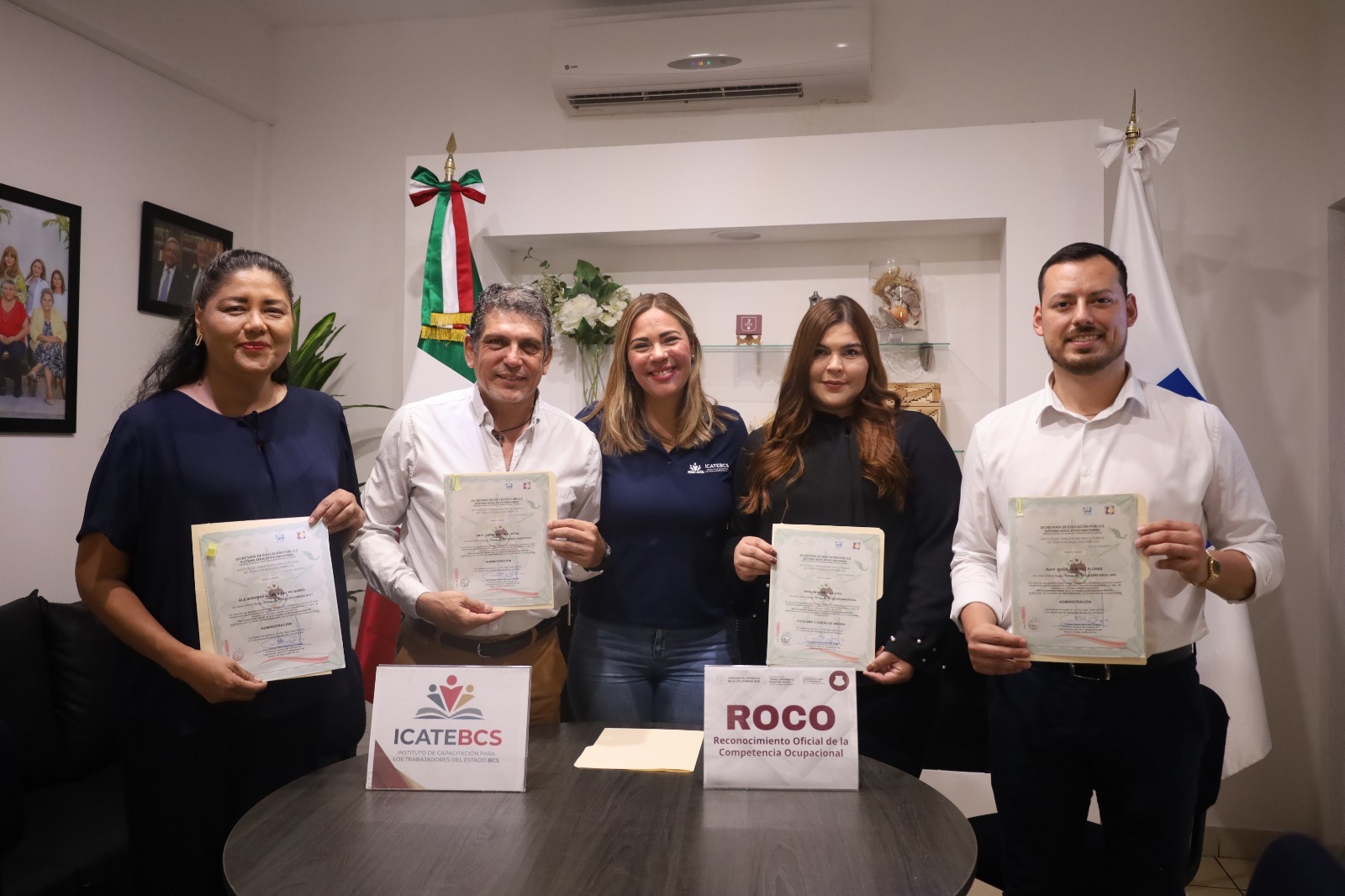 ICATEBCS entrega primeros reconocimientos oficiales de competencias laborales