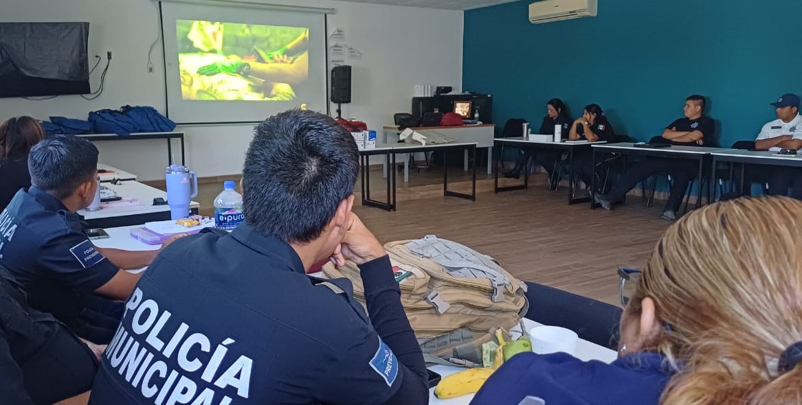 Academia de Seguridad imparte curso de capacitación a elementos preventivos de Los Cabos
