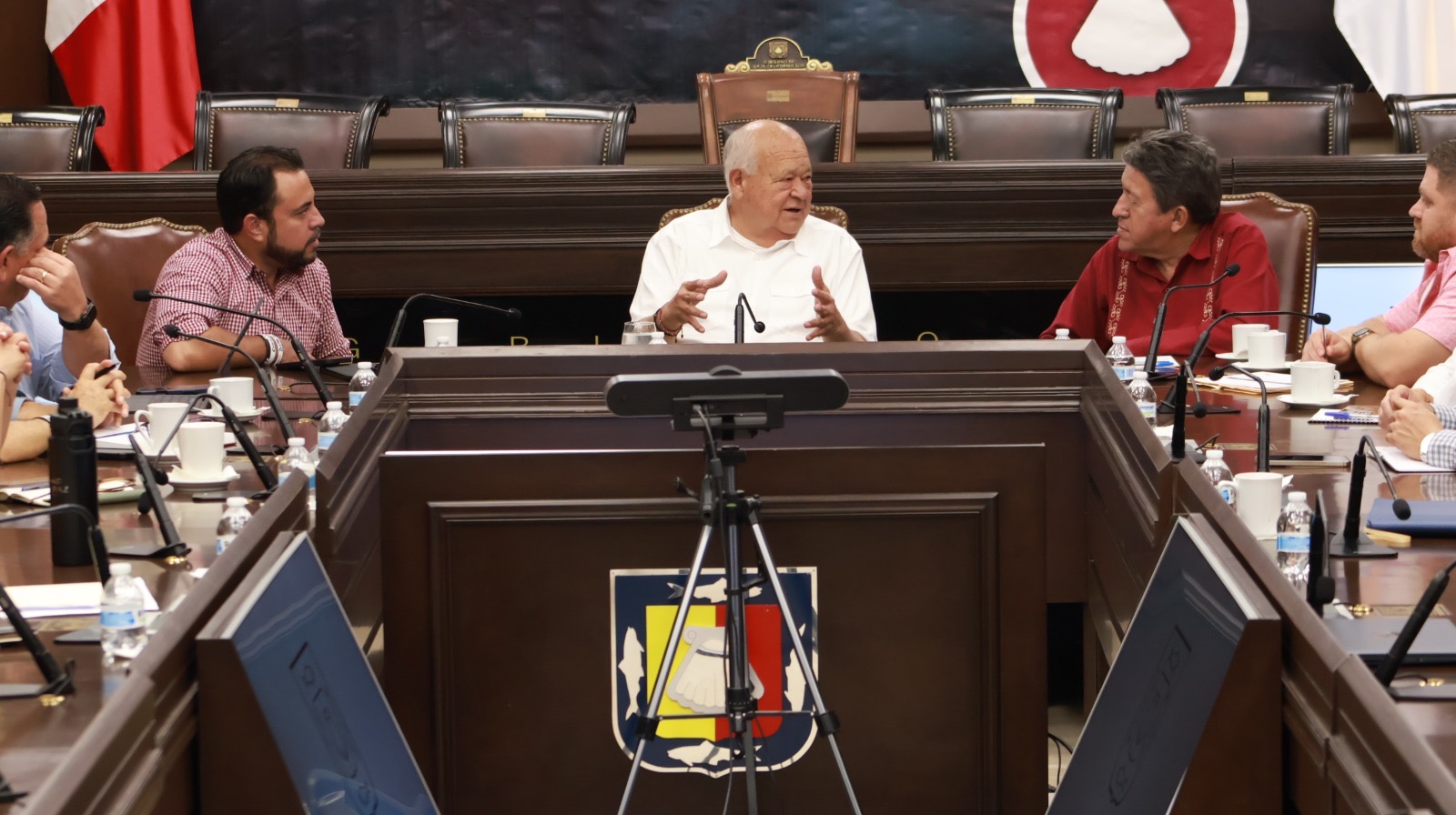 Gobernador VCC y titular de CONAVI revisan avances del Programa Nacional de Vivienda en BCS