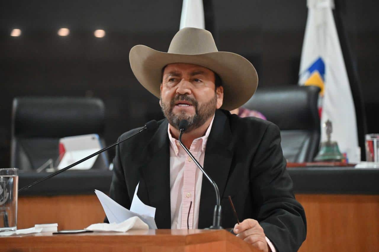 Rinde diputado Venustiano Pérez informe delprimer año de trabajo