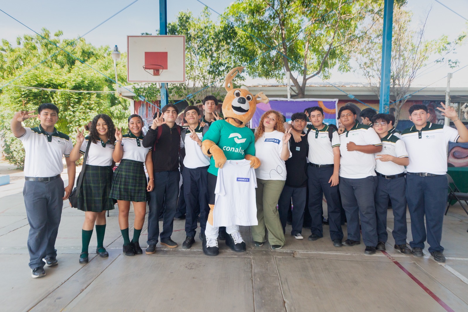 ISJUVENTUD realizó la feria “SEXDUCATE” para fomentar la prevención del embarazo adolescente
