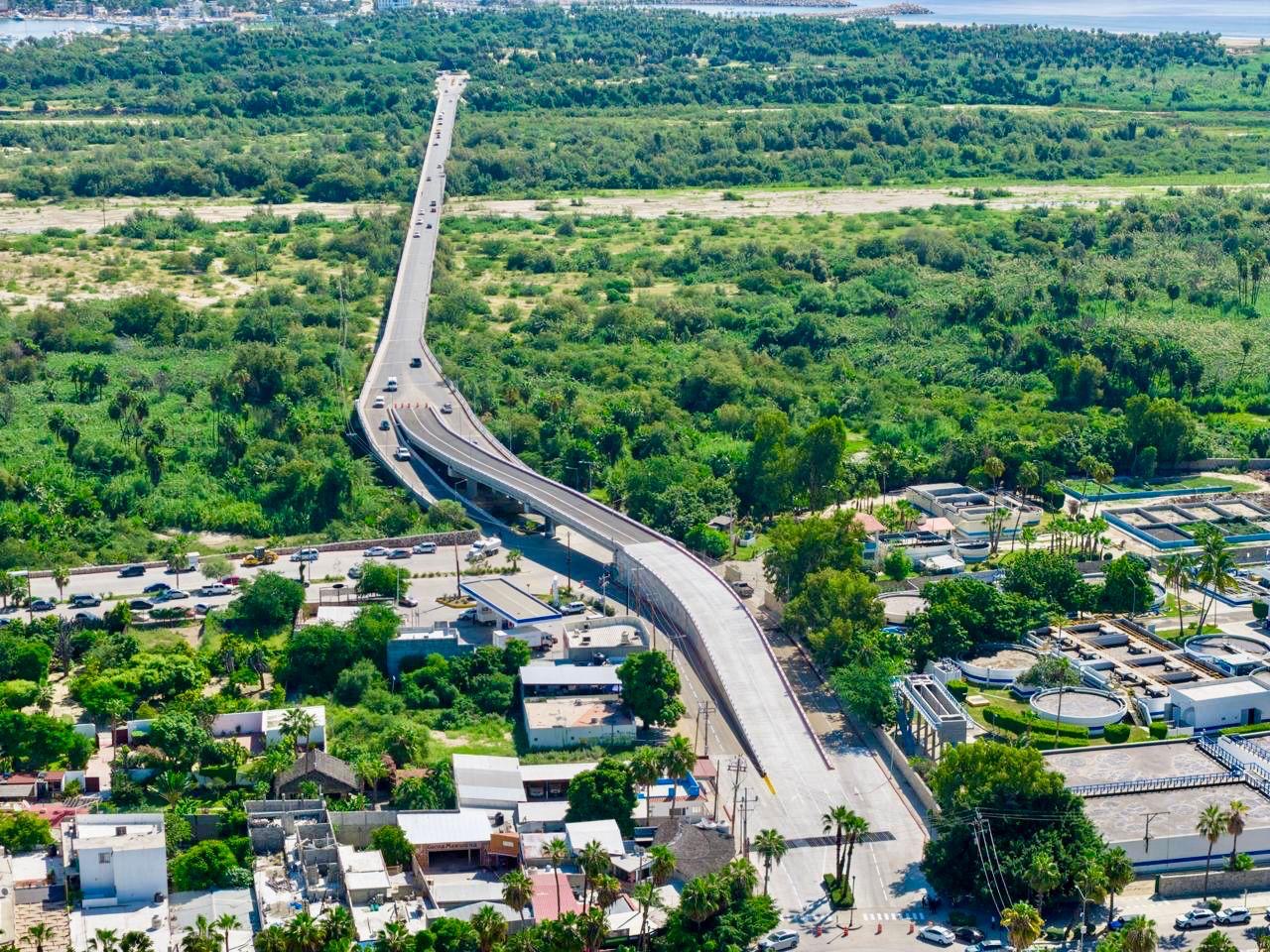 Entrega Christian Agúndez rehabilitación de accesos al puente Bicentenario en San José del Cabo con inversión de $4.2 mdp