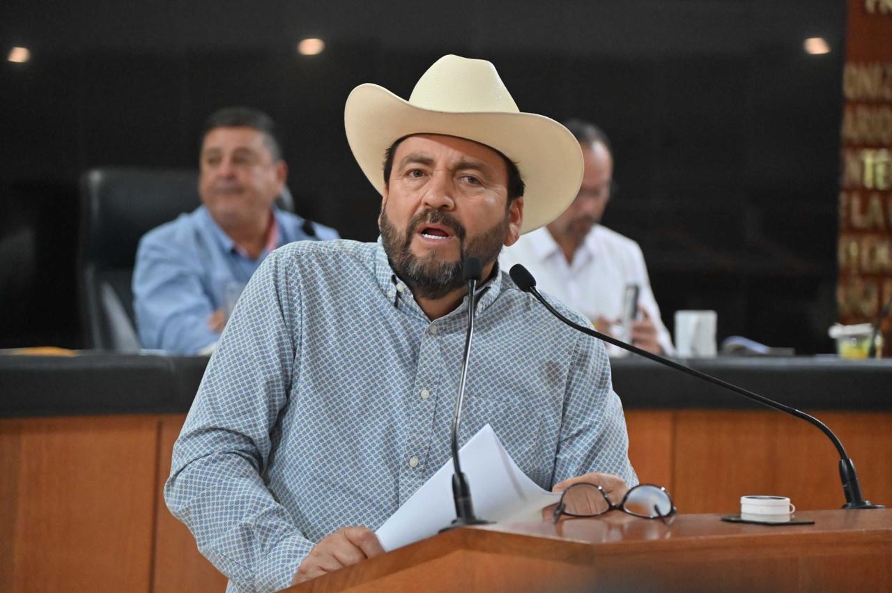 Diputado Venustiano Pérez propone reformar el Código Civil para establecer igualdad de hombres y mujeres en reconocimiento de hijos fuera del matrimonio