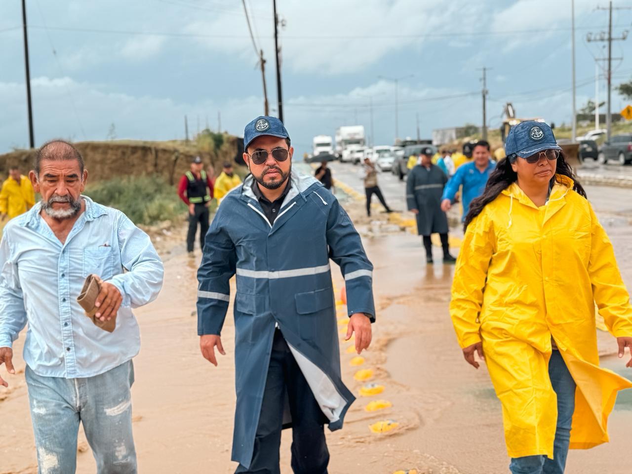 Alcalde de Los Cabos y delegada municipal supervisan condiciones de refugios temporales en Cabo San Lucas