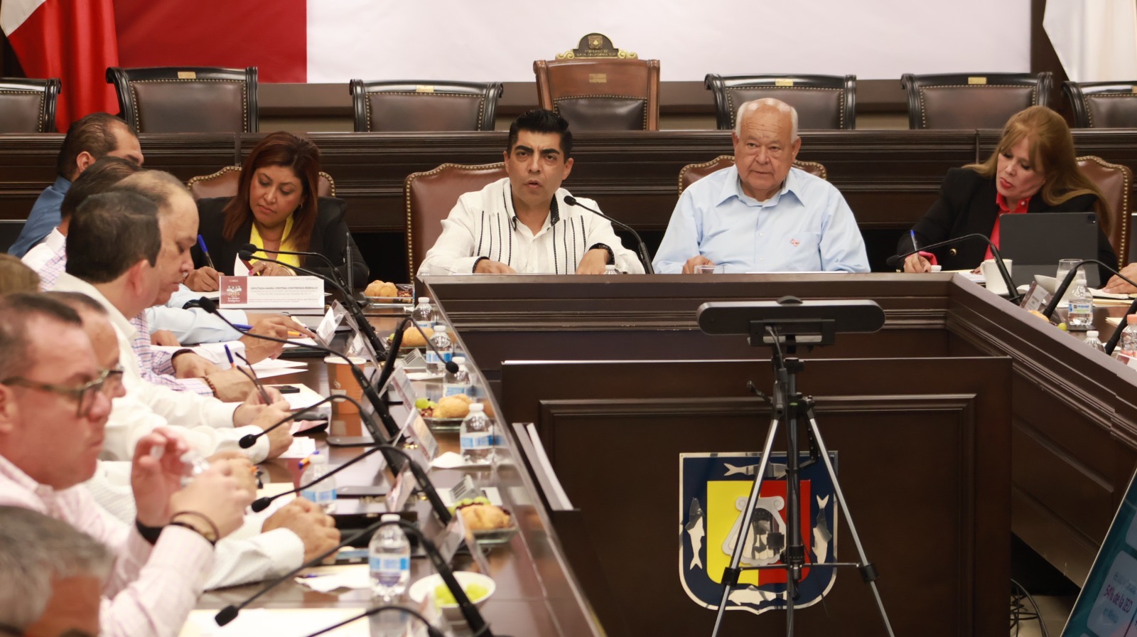 Encabeza Víctor Castro la consulta estatal rumbo a la revisión del T-MEC