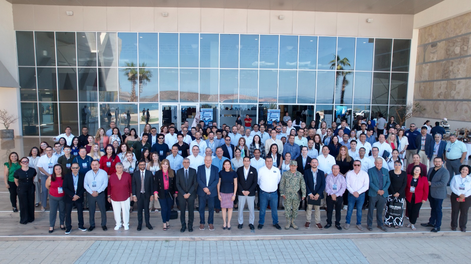 Gobernador VCC inaugura Primera Cumbre Internacional de Especialistas en Comercio Exterior y Aduanas 2025