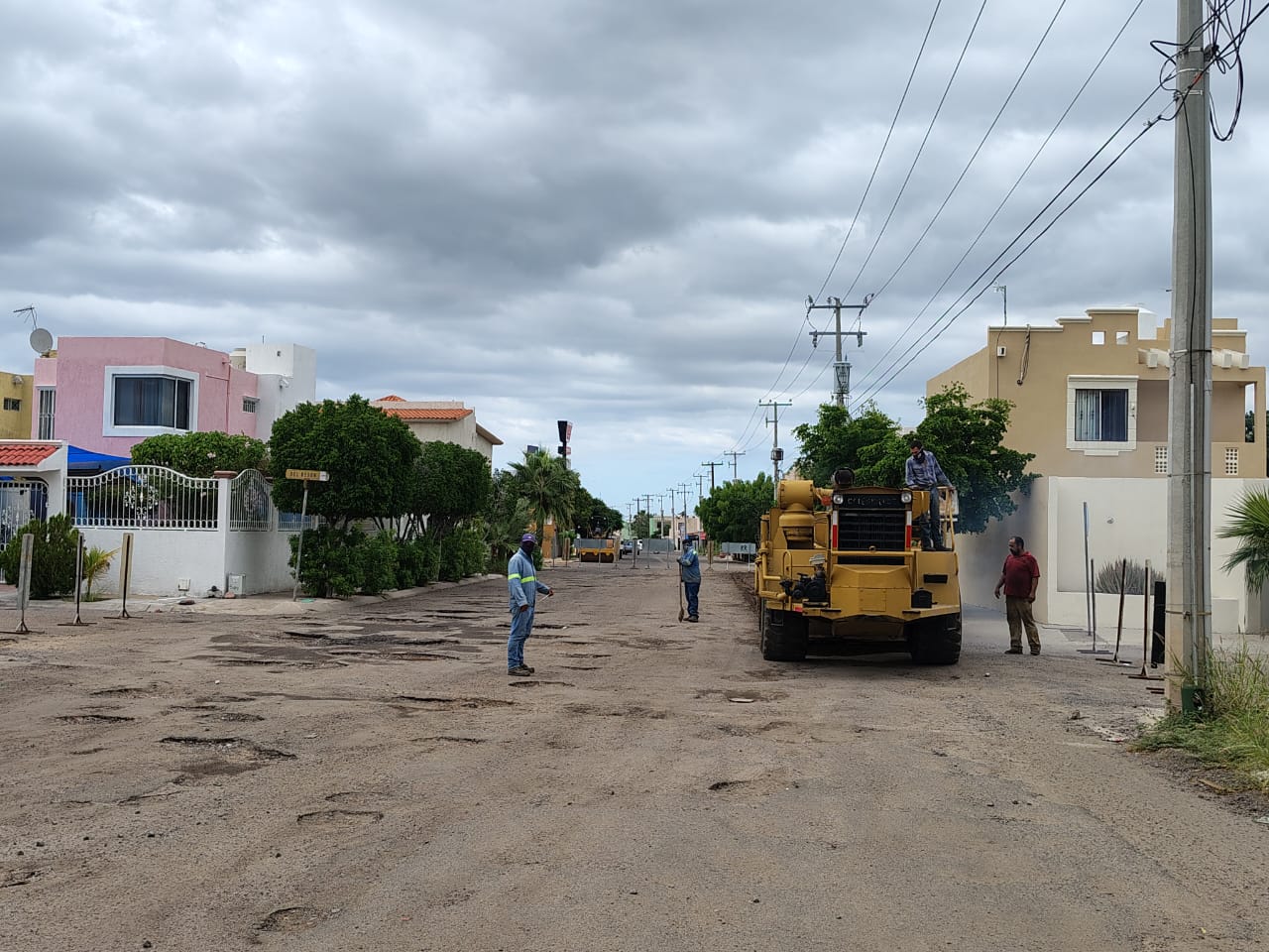 Inicia Gobierno del Estado la reconstrucción de calles en la colonia Camino Real en La Paz