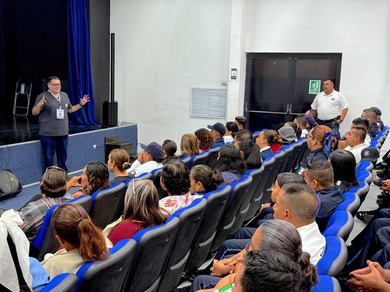 Realiza Ayuntamiento de Los Cabos capacitación sobre autismo para garantizar atención digna e inclusiva