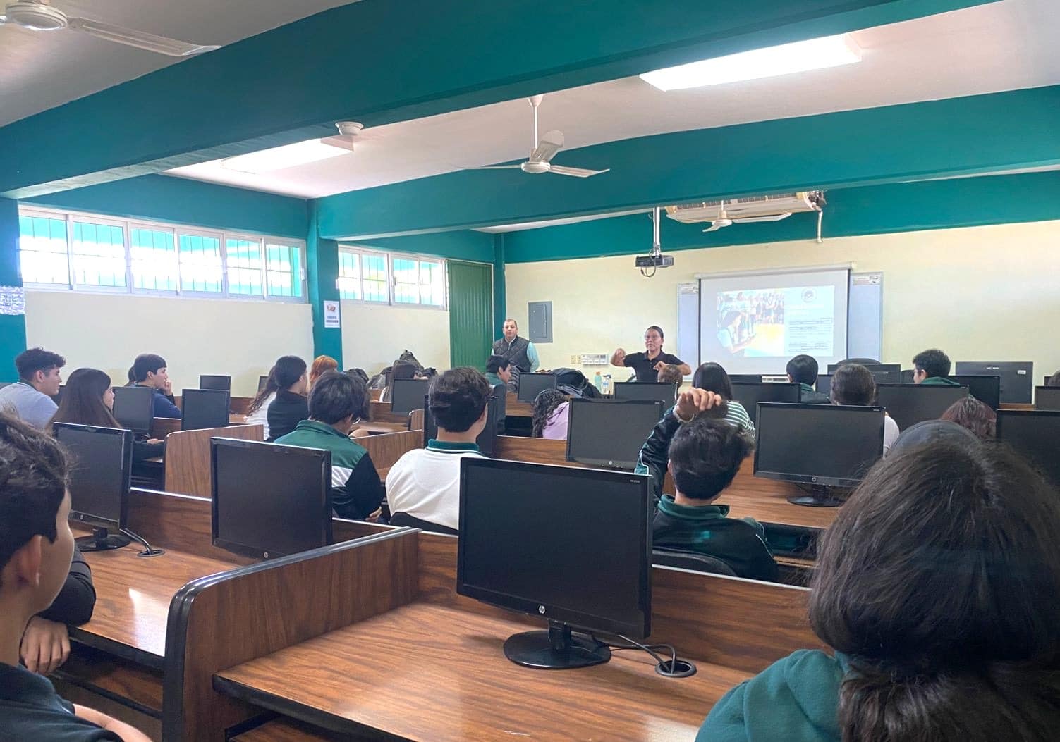 Impulsa Policía Estatal Cibernética la cultura digital segura