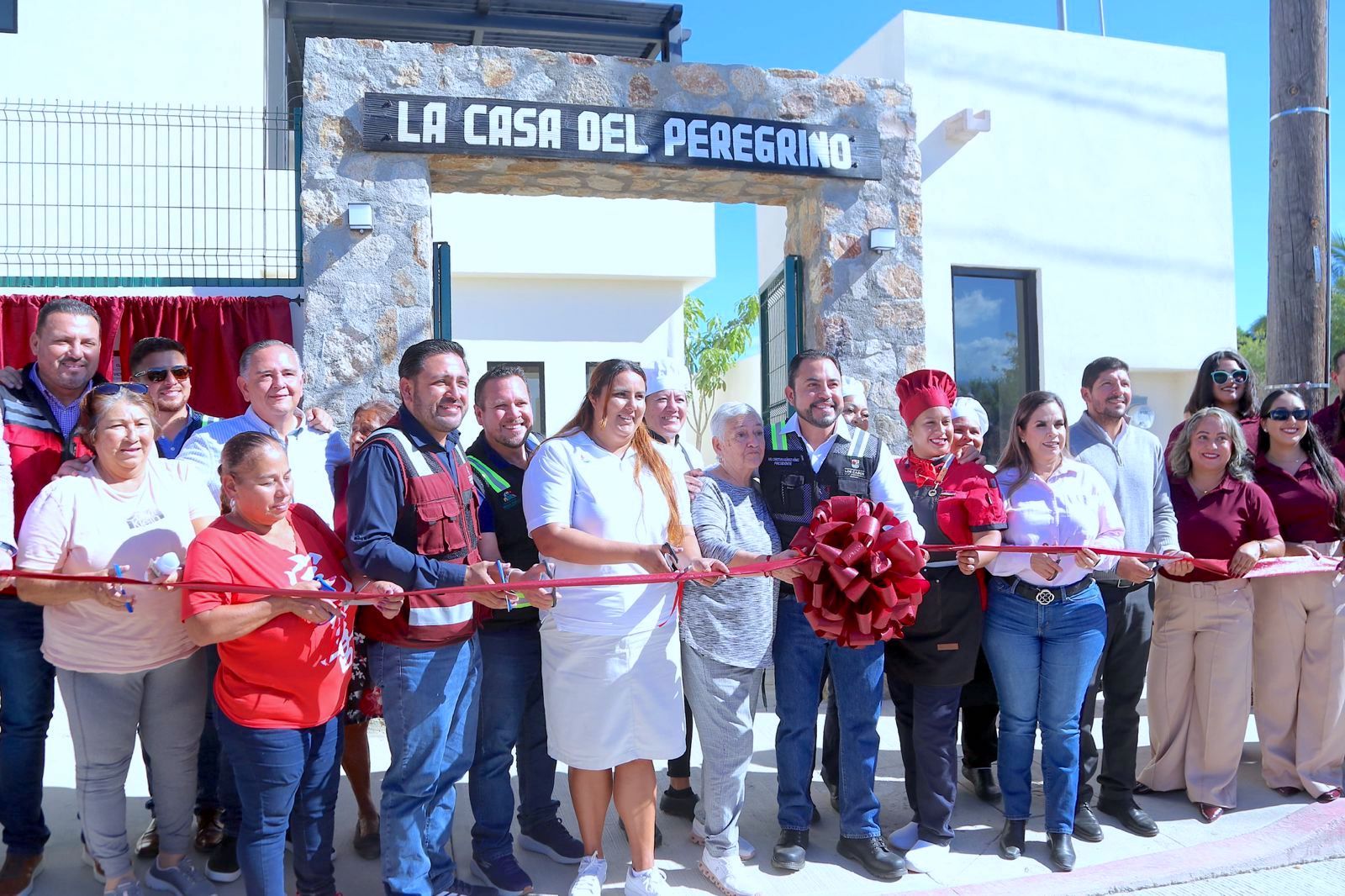 Entrega Christian Agúndez obra de rehabilitación de Casa Peregrino en San José del Cabo