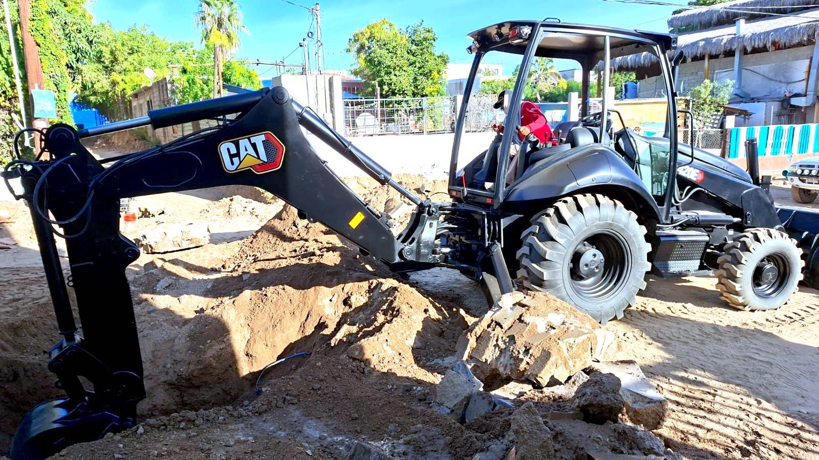 Avanza Obras Públicas con la remodelación de la calle Paseo de Los Marinos en San José del Cabo
