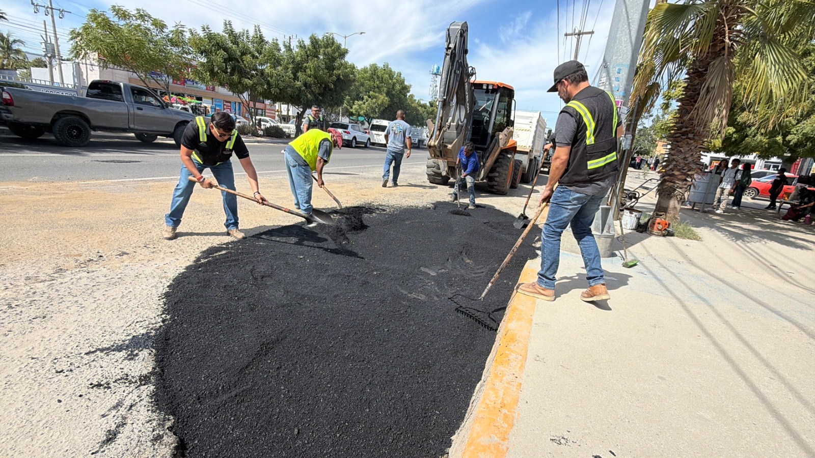Caza Baches fortalece la seguridad vial en la colonia Guaymitas de San José del Cabo