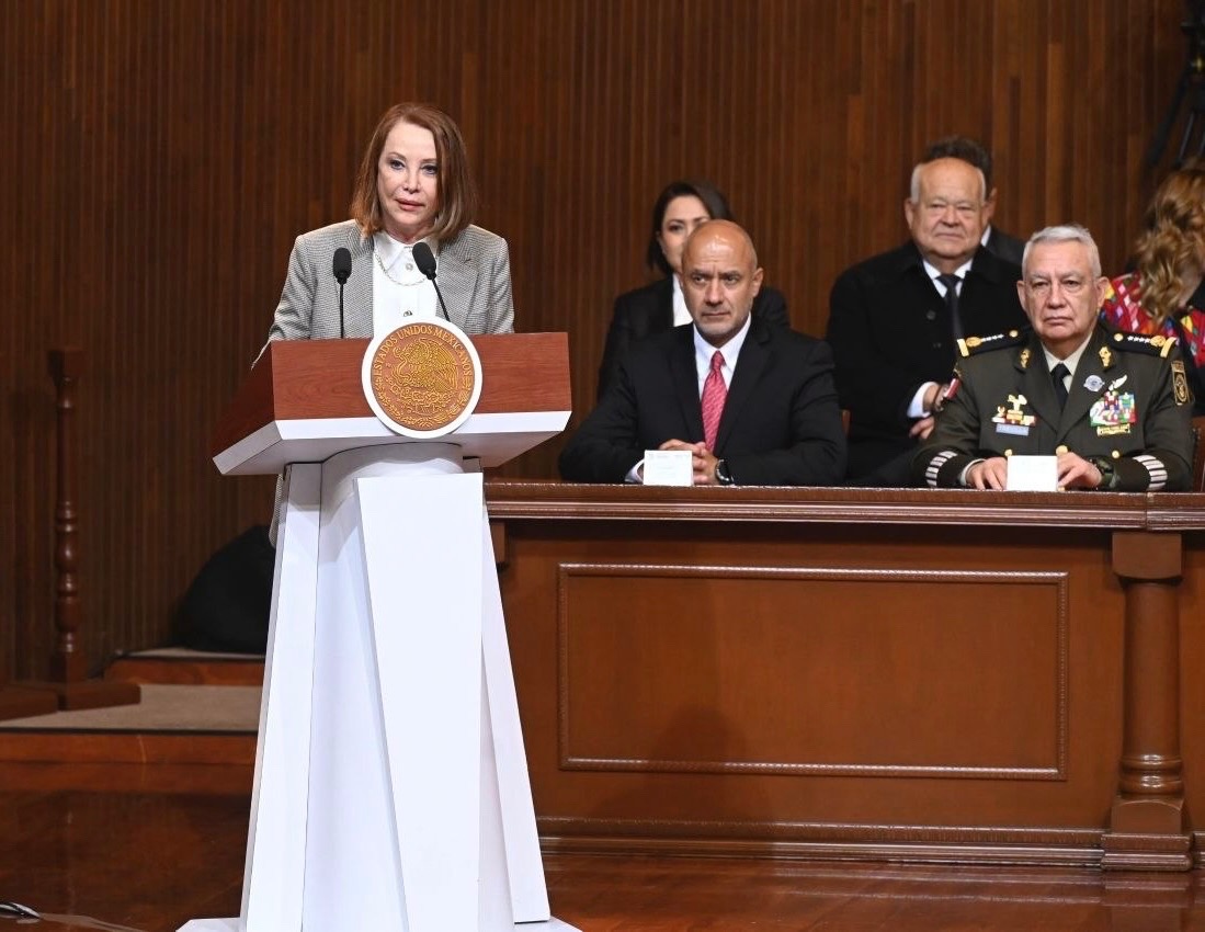 Refrenda Víctor Manuel Castro Cosío compromiso con la Constitución y la Cuarta Transformación