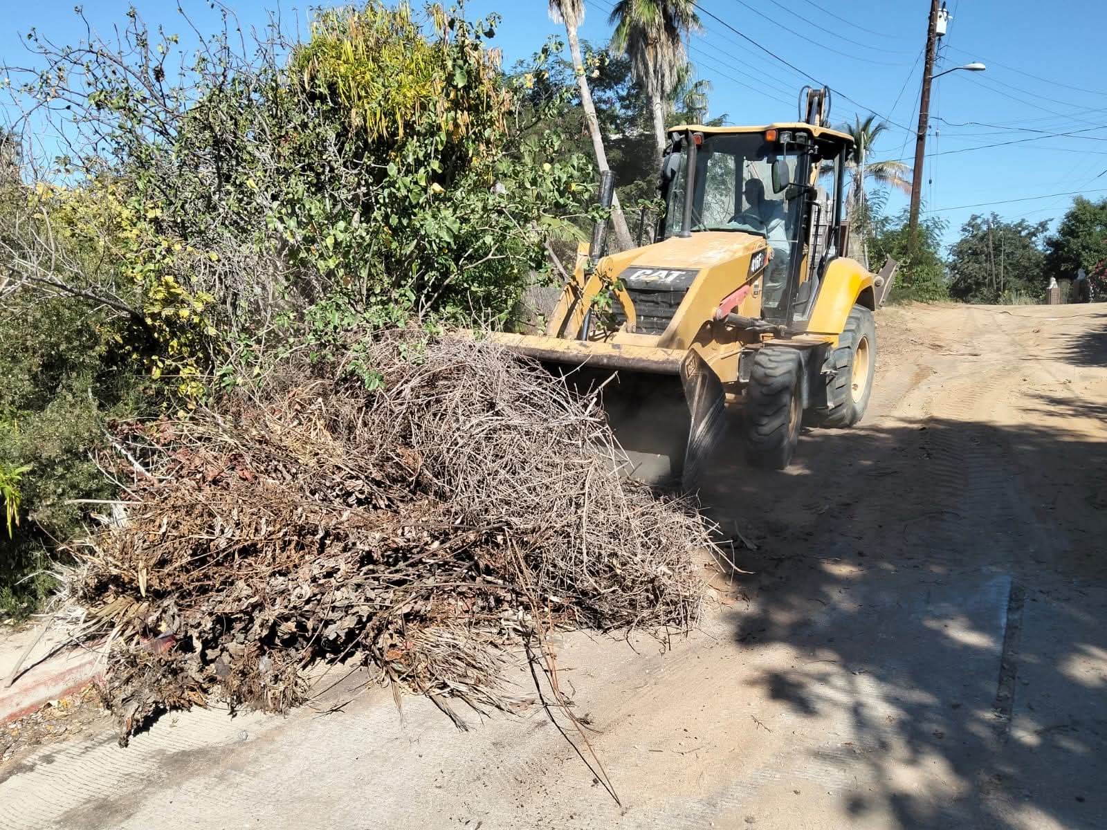 Retira Servicios Públicos 982 toneladas de residuos en la comunidad de La Playa
