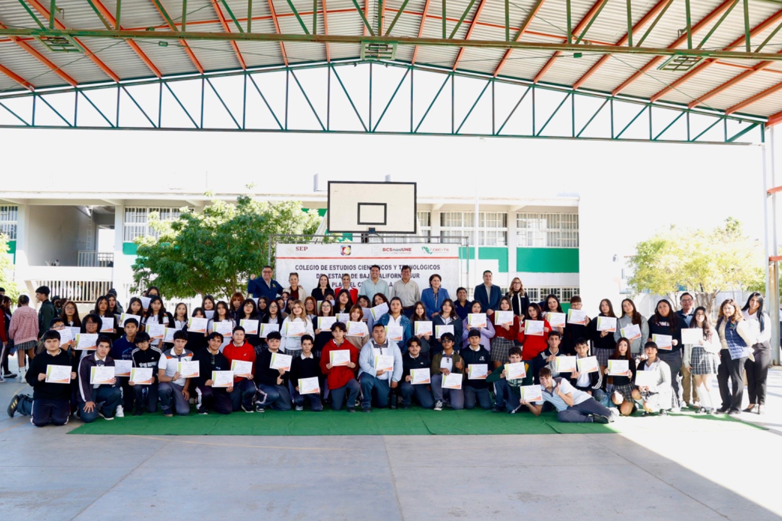Regresan a clases cerca de 10 mil estudiantes del CECyTEBCS