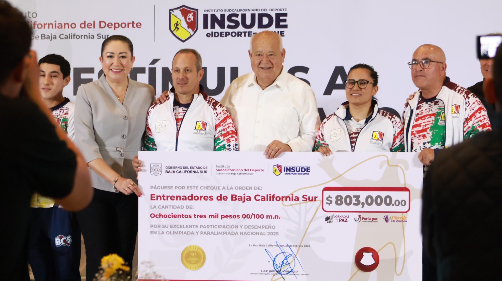 Reconoce Gobernador VMCC a más de 200 deportistas y entrenadores; entrega estímulos por 1.8 millones de pesos