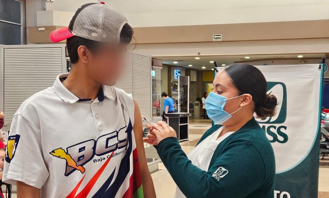 Realiza IMSS BCS jornada intensiva de vacunación en La Paz y Los Cabos.