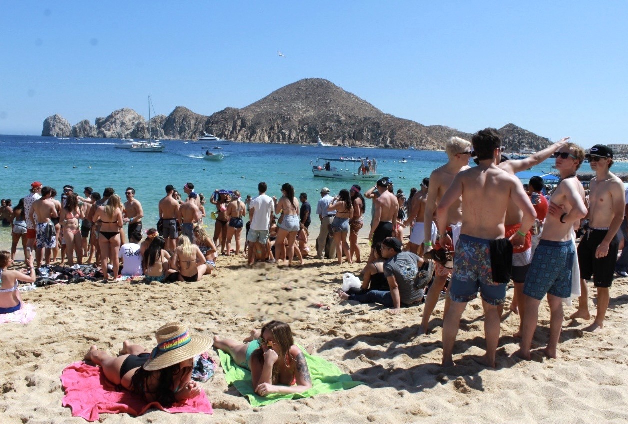 Arribarán entre 45 y 50 mil jóvenes a Los Cabos por Spring Break 2026; estiman derrama superior a 50 MDD
