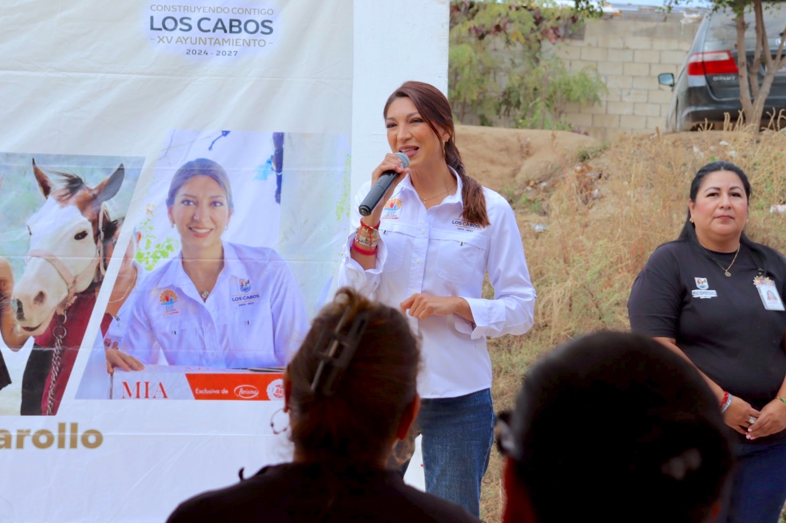 Más de 800 familias de Cabo San Lucas reciben apoyos en Jornadas Sociales del DIF Los Cabos