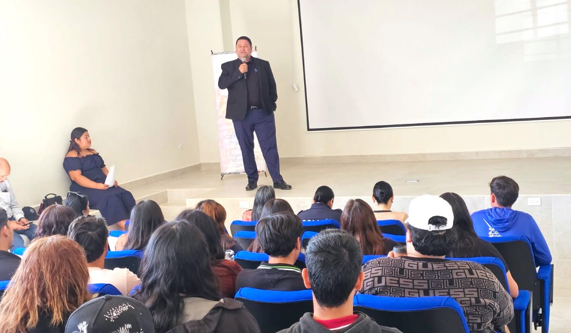 Realizan foro sobre derechos humanos en la UABCS subsede La Ribera