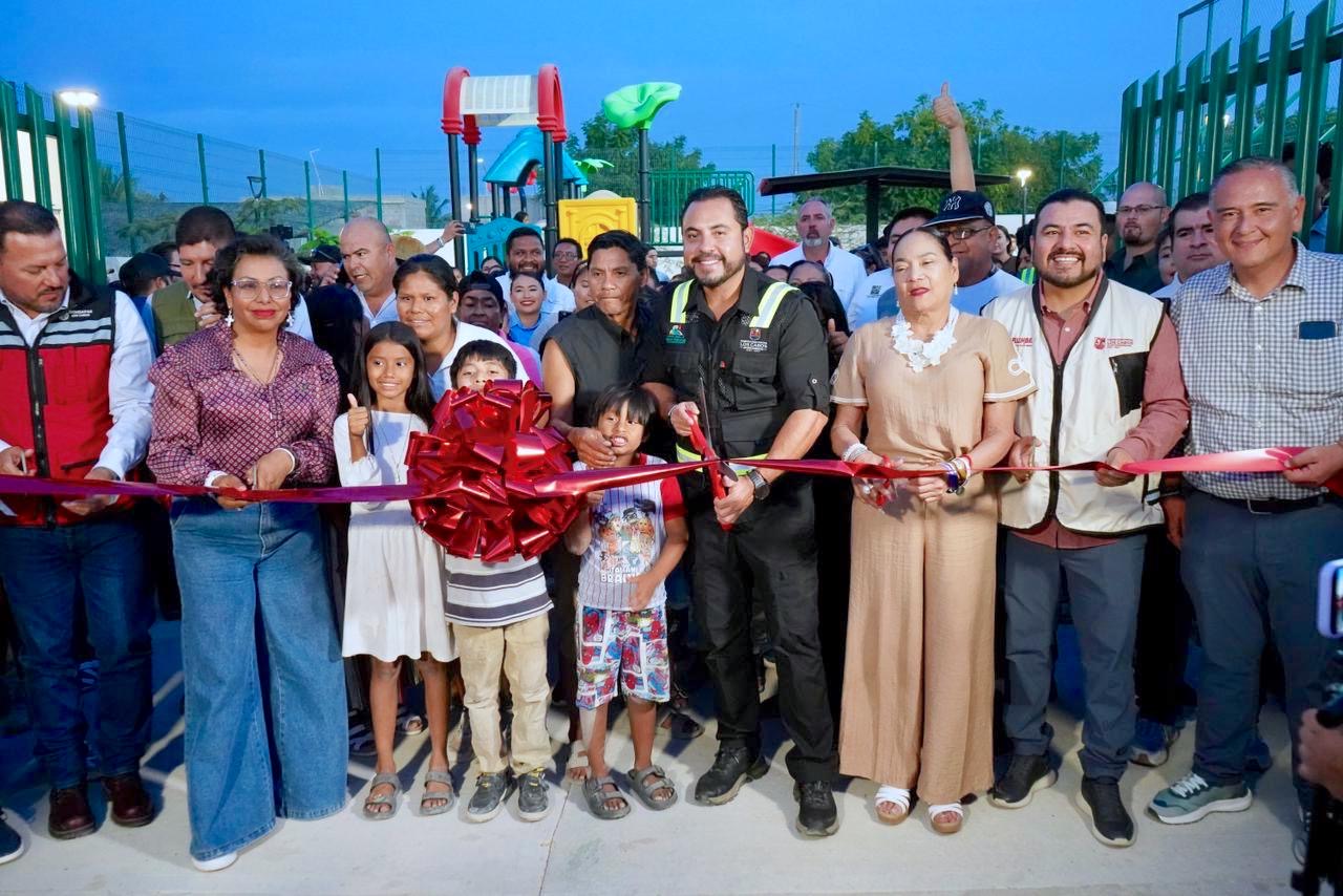 Alcalde Christian Agúndez entrega la construcción del parque público Centro Integrador de Desarrollo en la colonia El Caribe