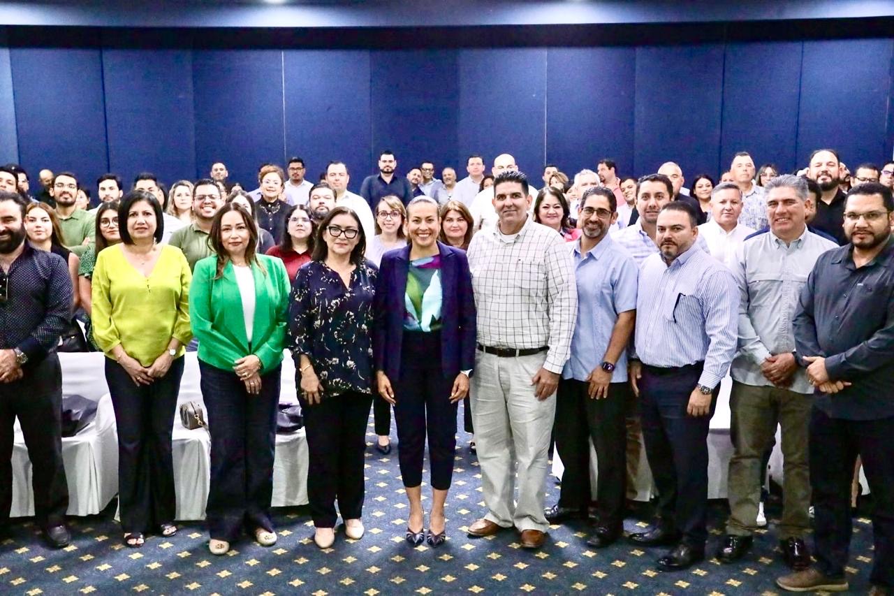 MILENA QUIROGA CONSOLIDA SU LIDERAZGO, EN REUNIÓN CON PERITOS Y ABOGADOS RESPALDAN LA TRANSFORMACIÓN DIGITAL EN LA PAZ