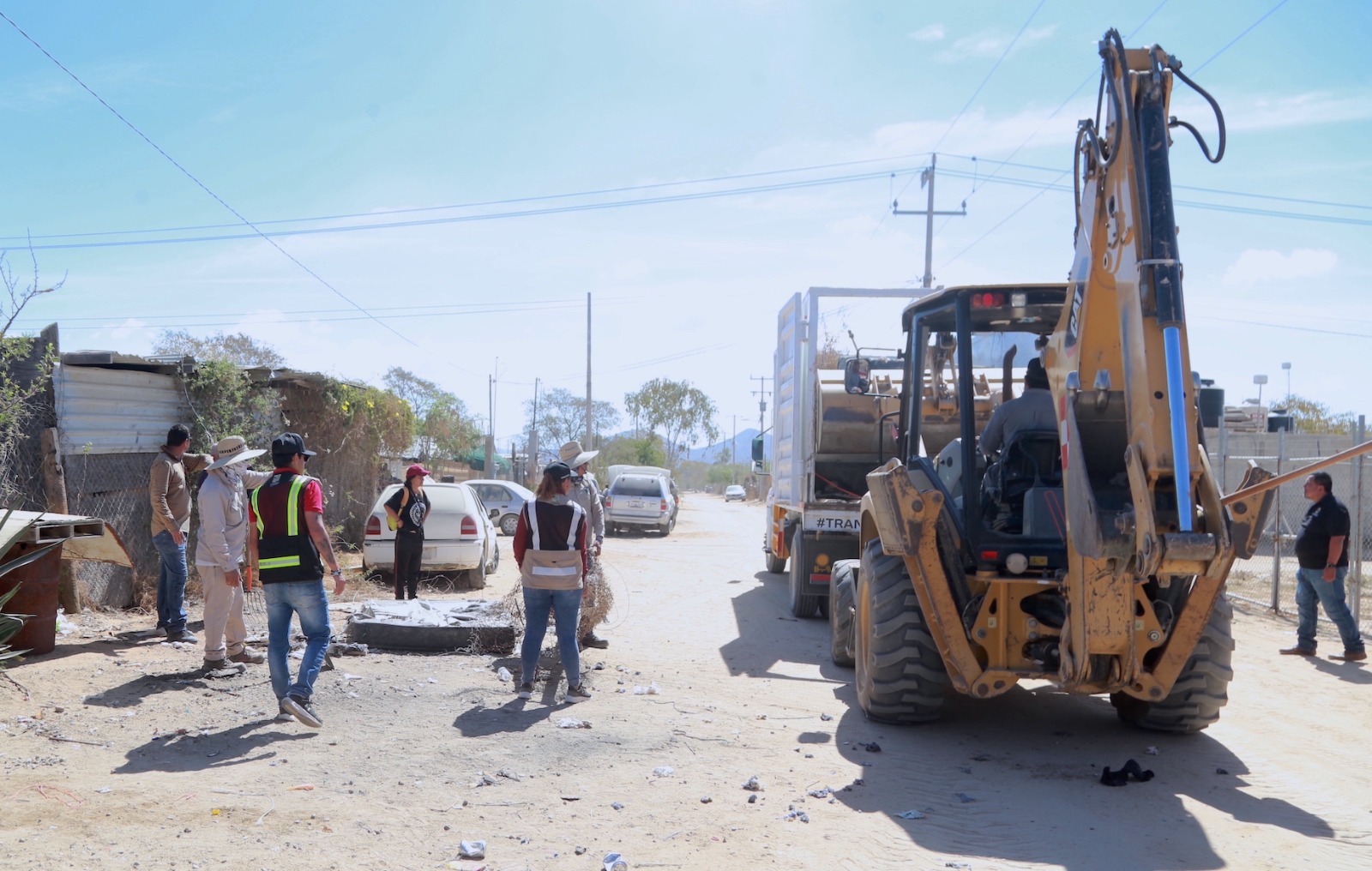 Retira Servicios Públicos 428 toneladas de cacharros y ramas en colonias de Los Cabos