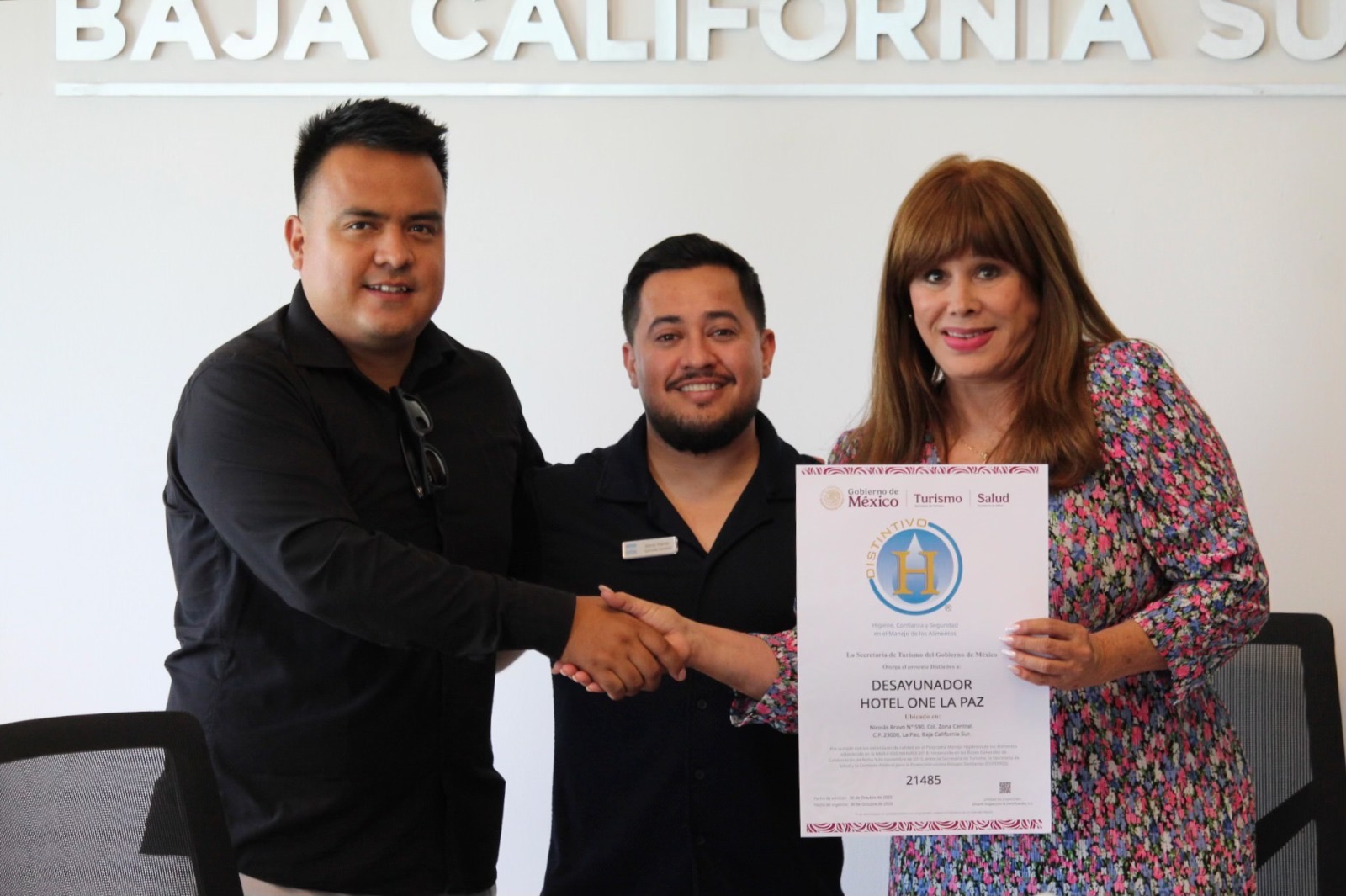 Impulsa SETUE certificación de empresas turísticas para elevar la calidad y competitividad del sector en BCS